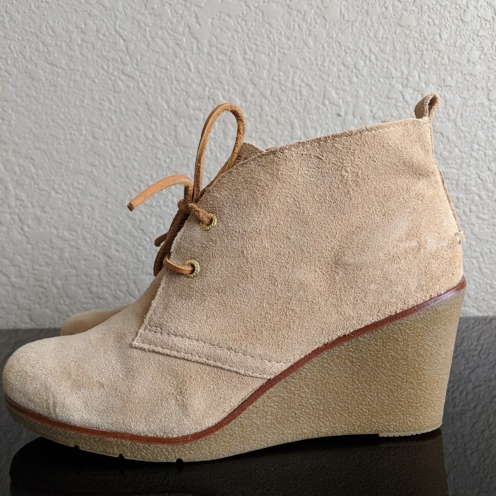 Sperry Top-sider camel suede wedges size 8M